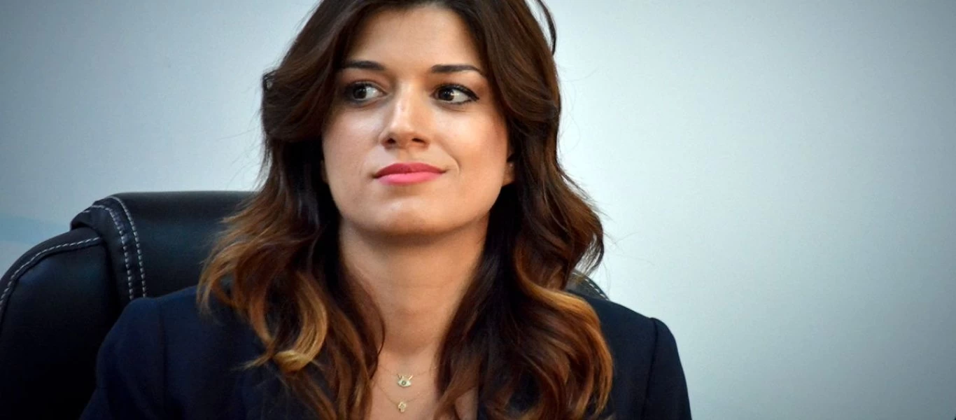 Οι μικρομέτοχοι του ΟΑΣΘ την «έπεσαν» στην Κ.Νοτοπούλου: «Ο ΣΥΡΙΖΑ μας κατέστρεψε οικονομικά» (βίντεο)